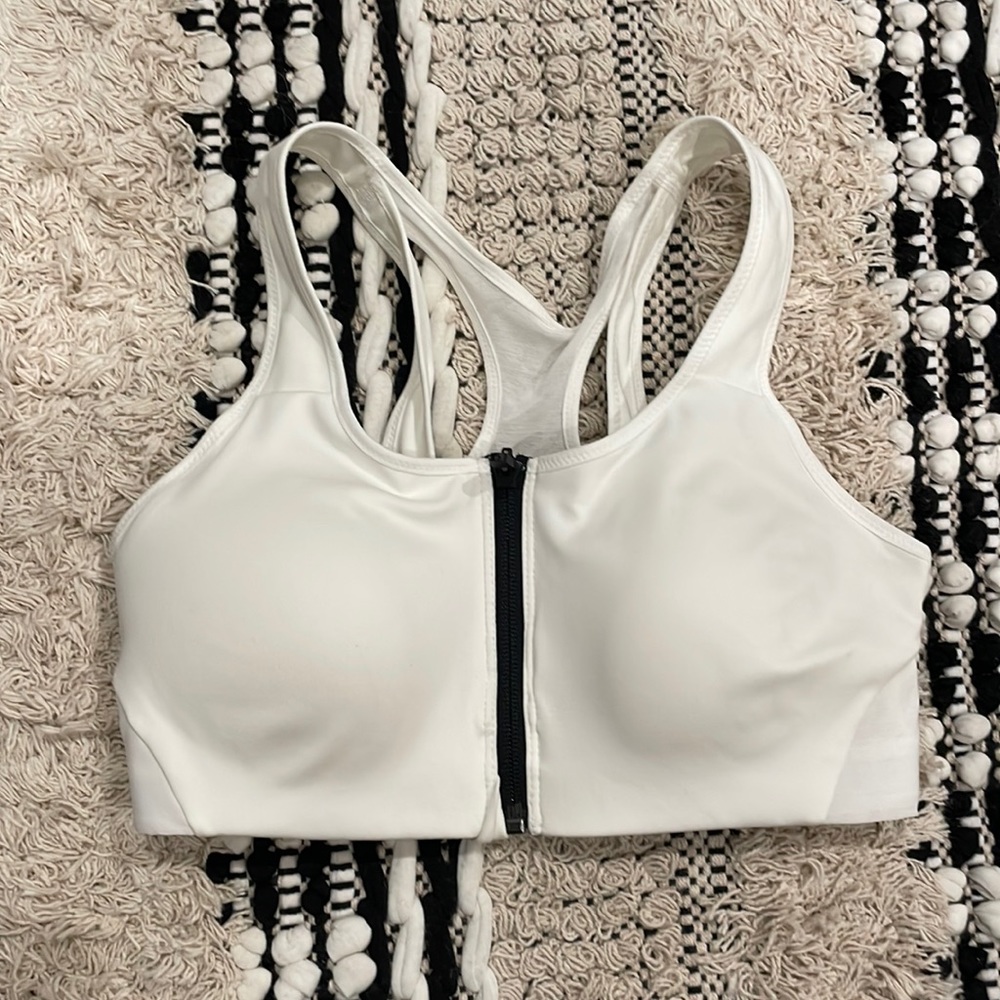 Nike front closure zip up sports bra